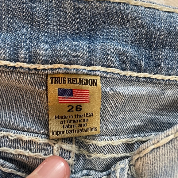 Women’s flare leg True Religion jeans. In like-new condition. - Picture 4 of 7